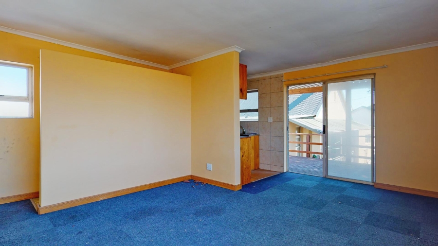 6 Bedroom Property for Sale in North End Eastern Cape